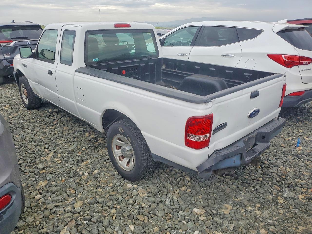 2011 Ford Ranger Super Cab - Image 2