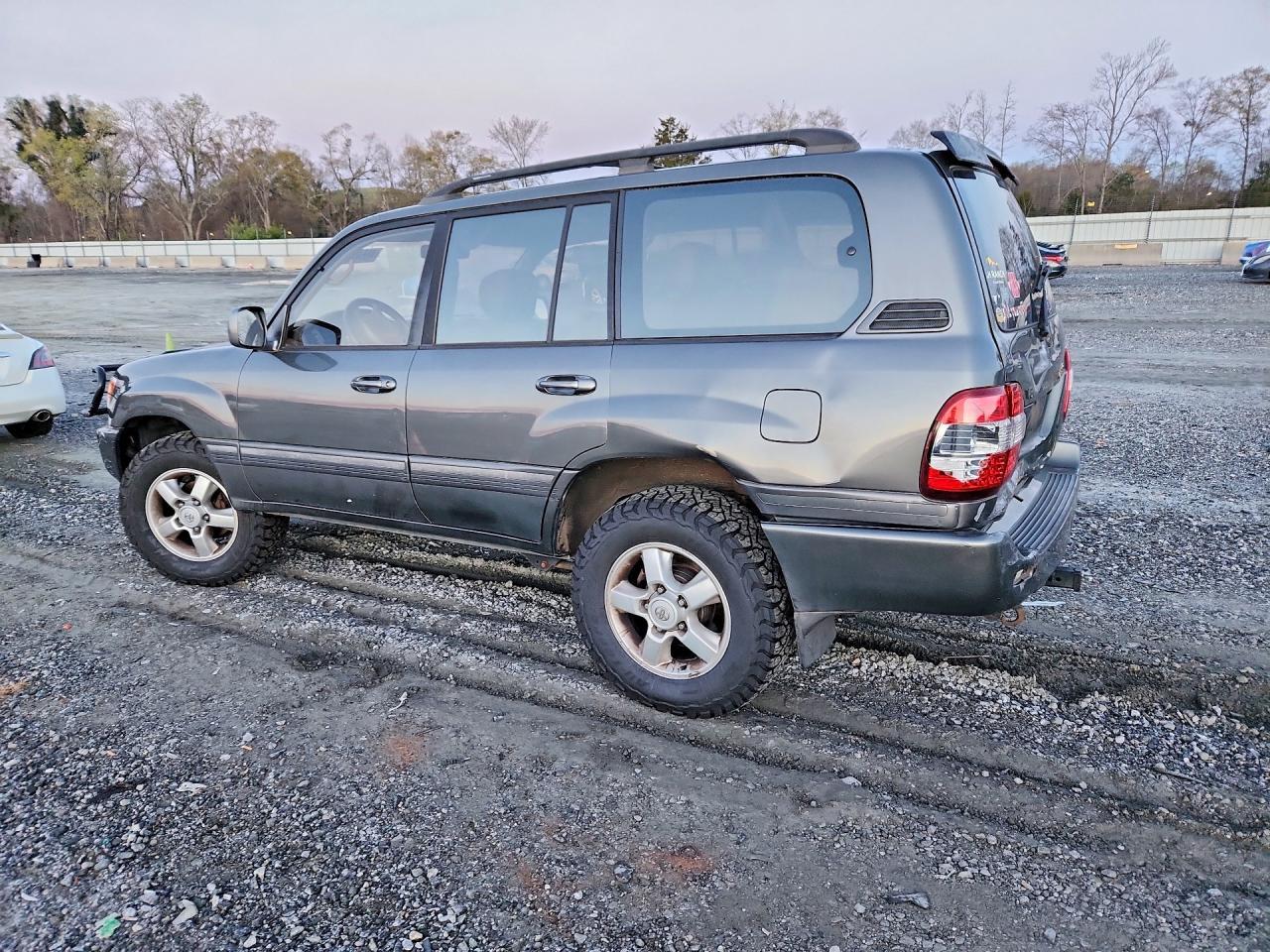 2000 Toyota Land Cruiser Base - Фото 2