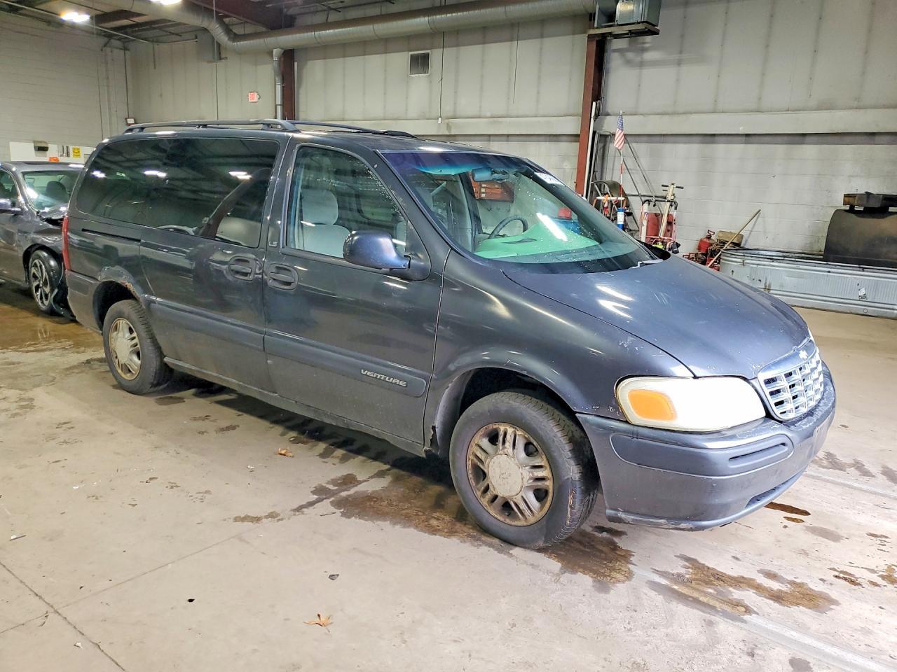 1997 Chevrolet Venture - Image 4