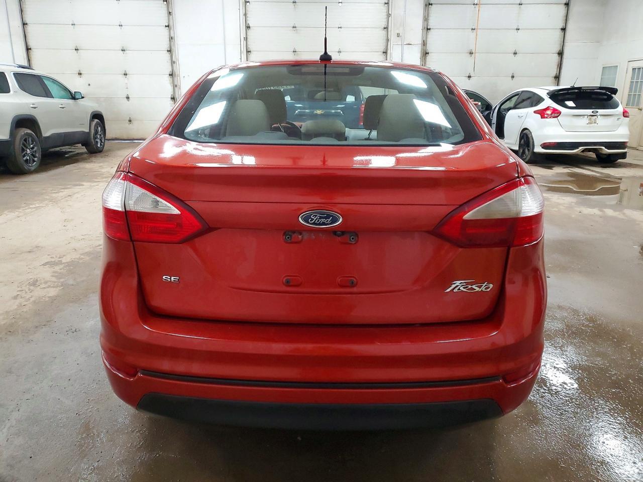 2018 Ford Fiesta Se - Image 6
