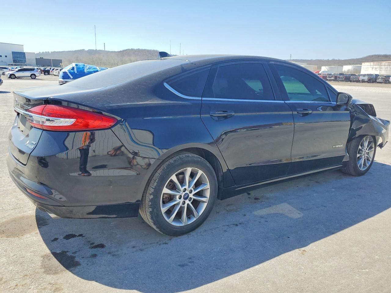 2017 Ford Fusion Se Hybrid - Фото 3