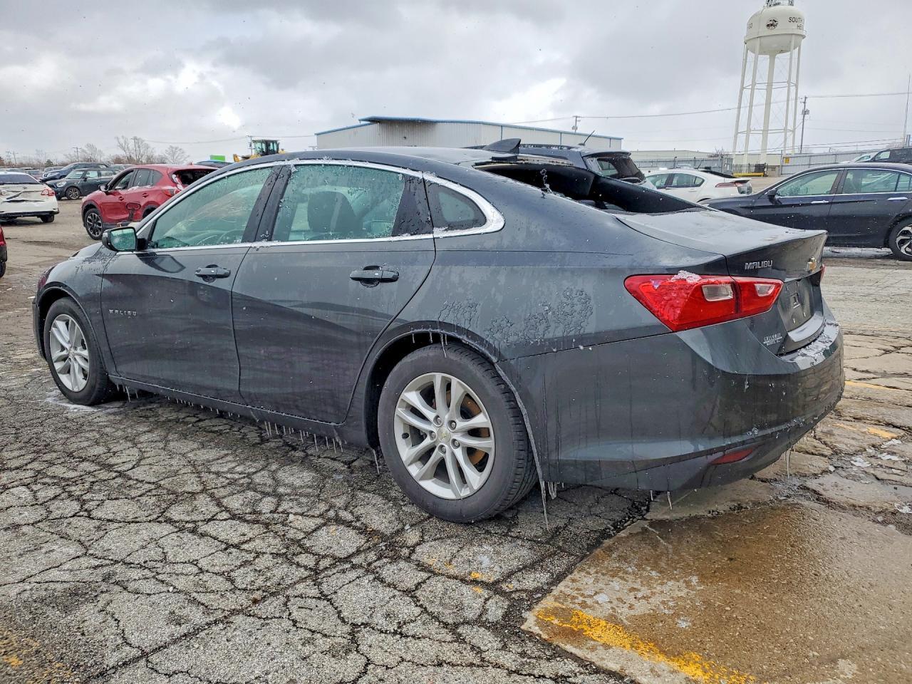 2016 Chevrolet Malibu Lt - Фото 2