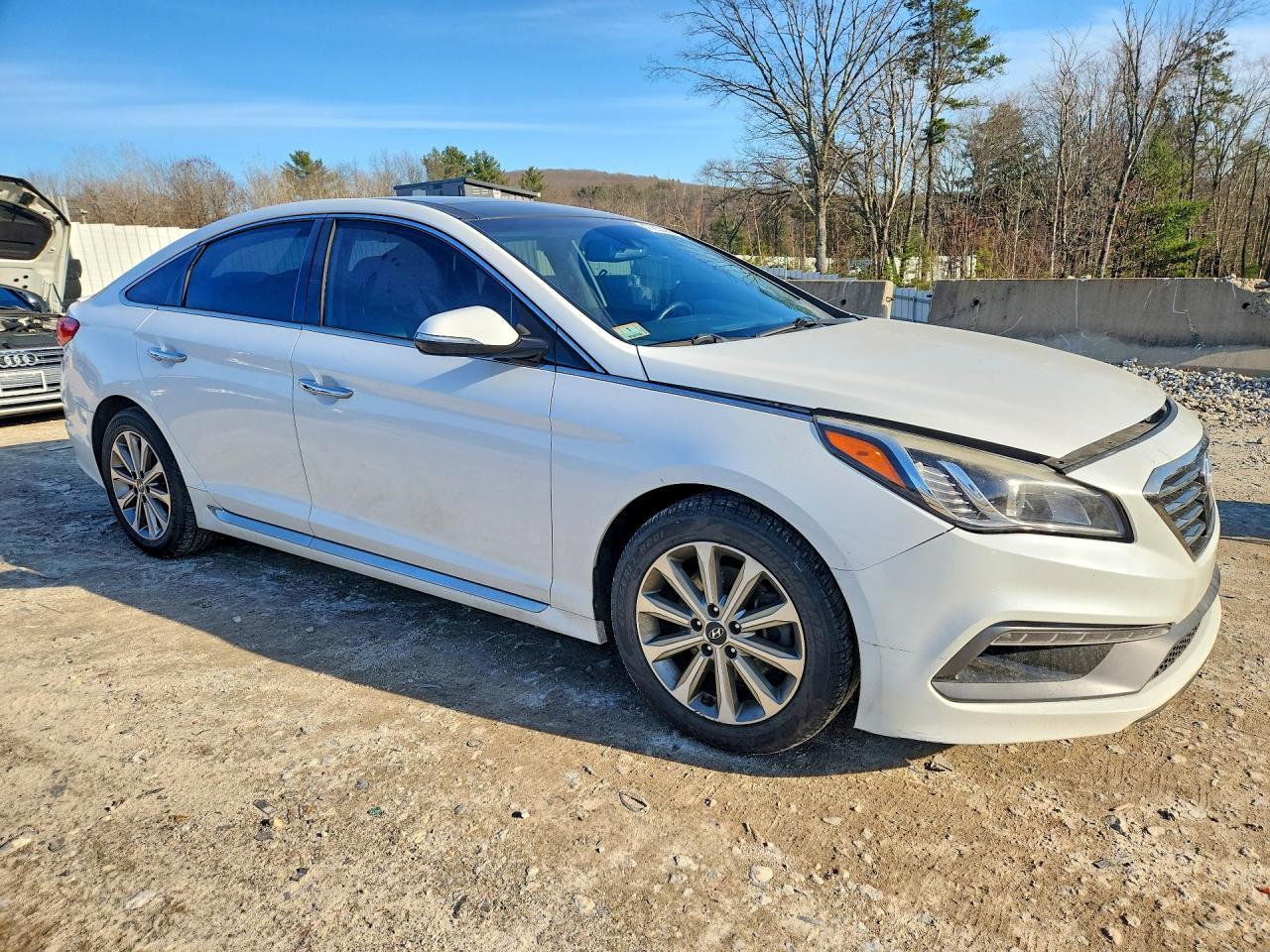 2016 Hyundai Sonata Limited - Image 4