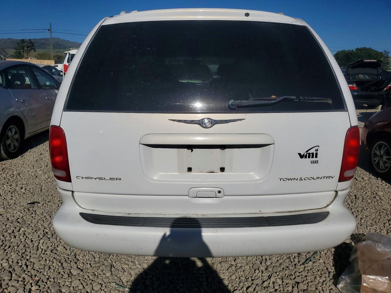 2000 Chrysler Town & Country Limited - Фото 6
