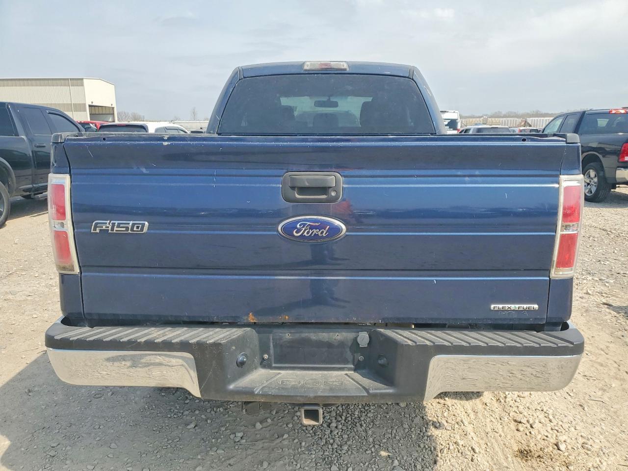 2014 Ford F150 Super Cab - Фото 6