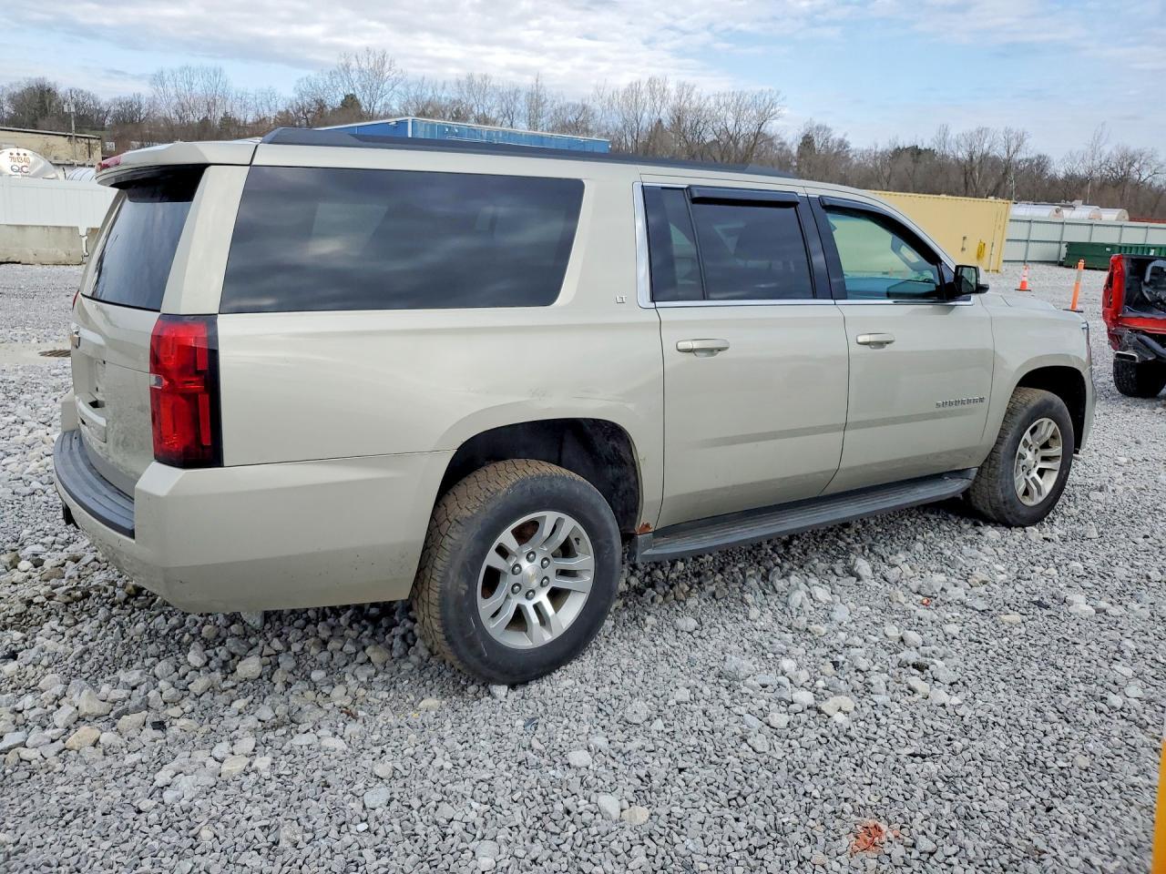 2016 Chevrolet Suburban K1500 Lt - Фото 3