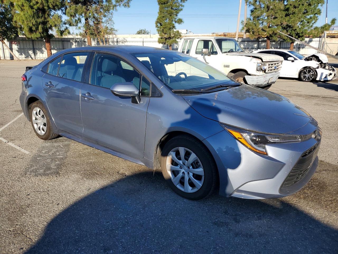 2025 Toyota Corolla Le - Image 4