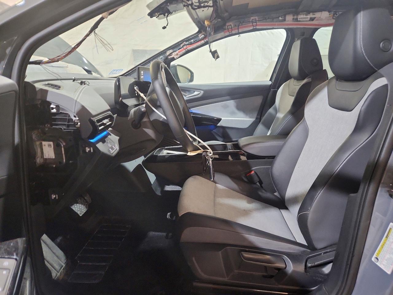 2023 Volkswagen Id.4 Pro - Image 7