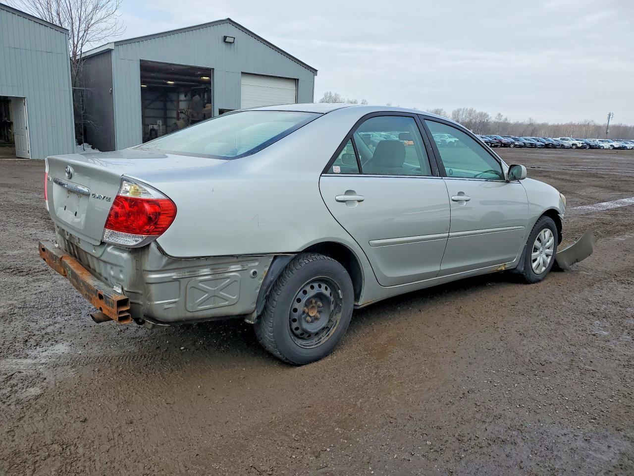 2005 Toyota Camry Standard - Фото 3