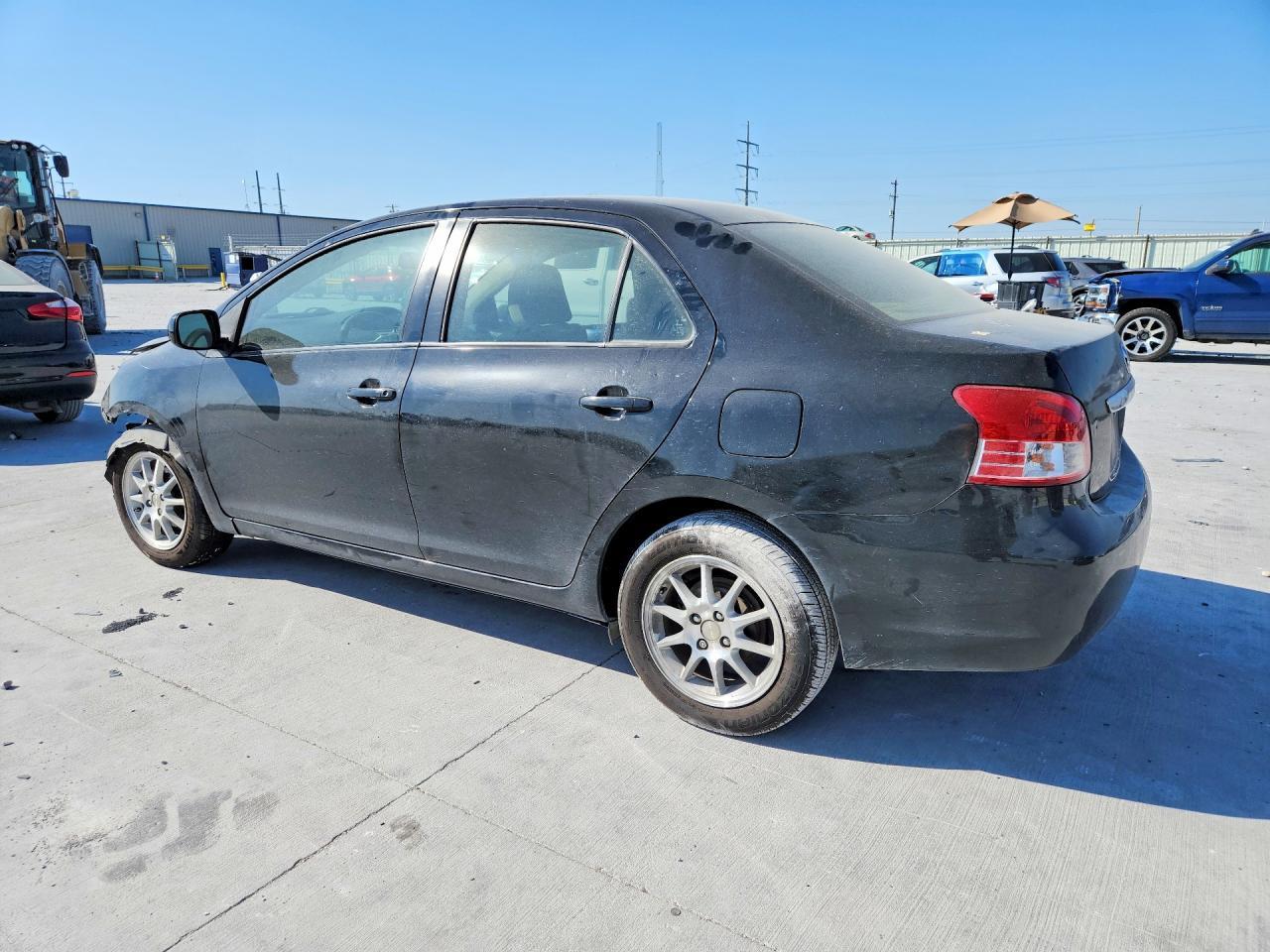 2007 Toyota Yaris Base - Фото 2