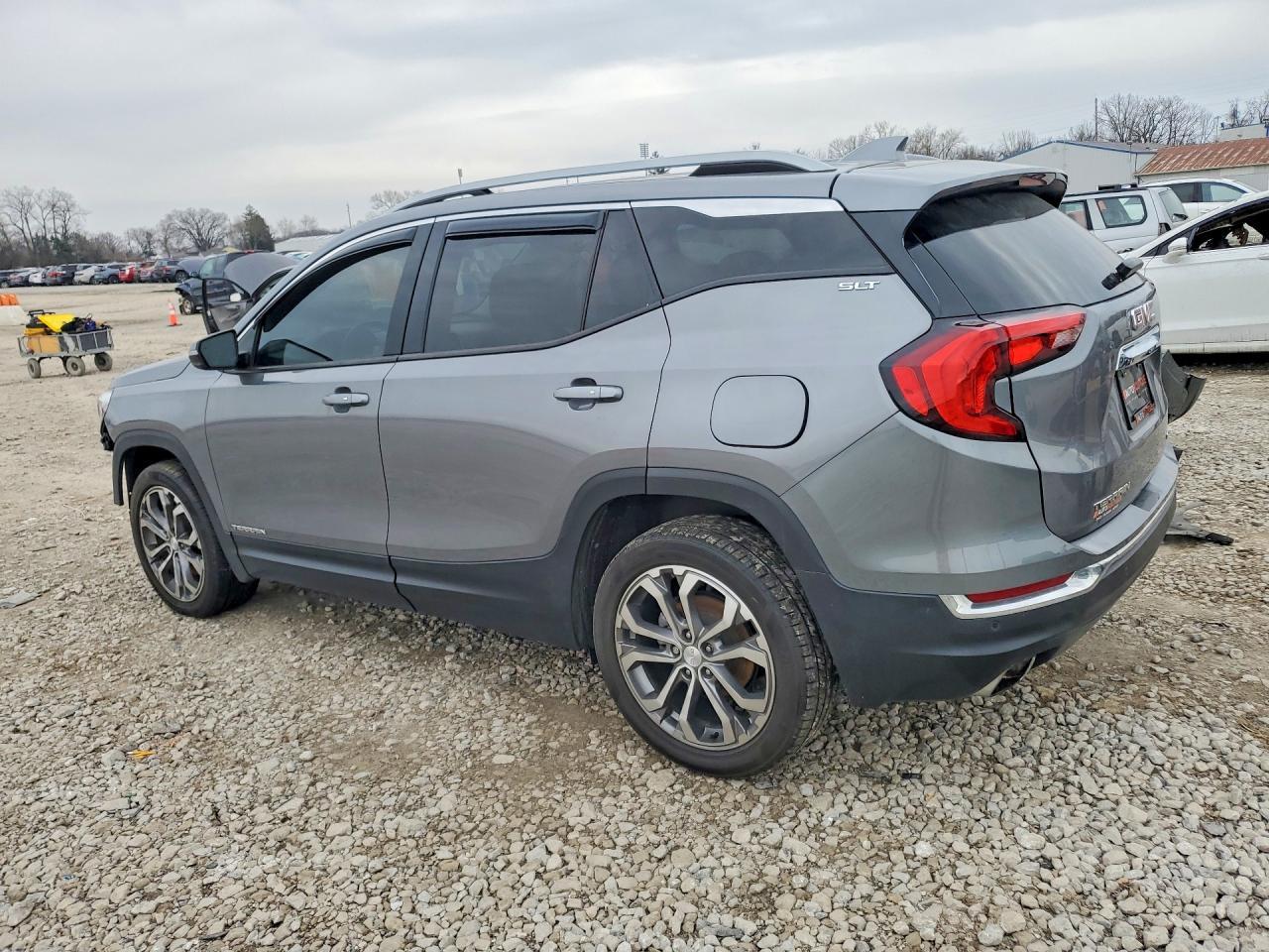 2020 GMC Terrain Slt - Фото 2