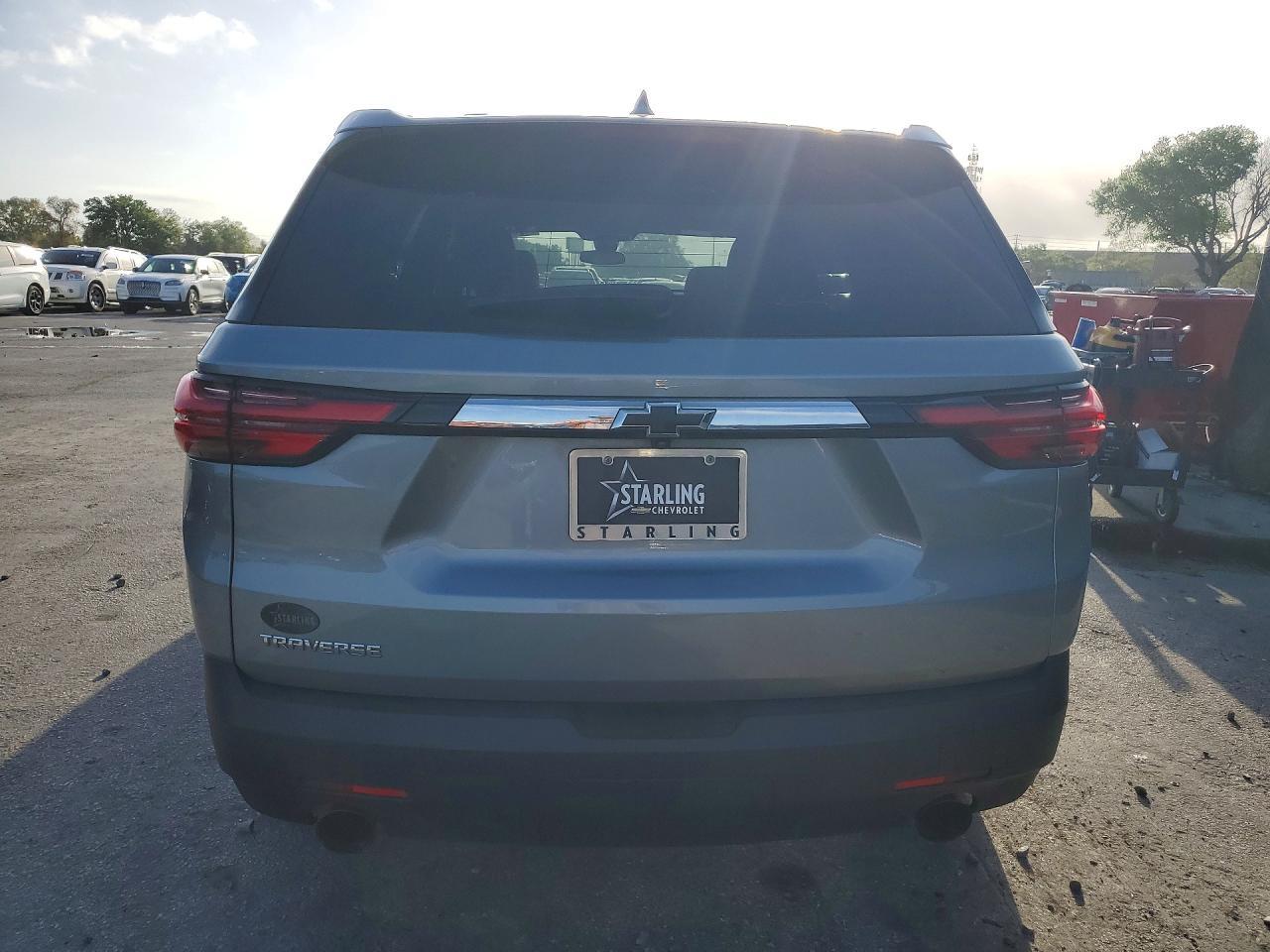 2023 Chevrolet Traverse Ls - Фото 6