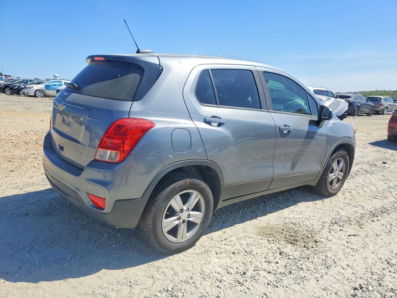 2020 Chevrolet Trax Ls - Фото 3