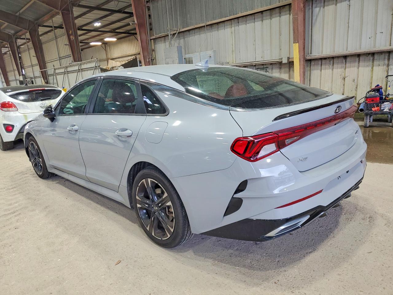 2021 Kia K5 Gt-Line - Фото 2