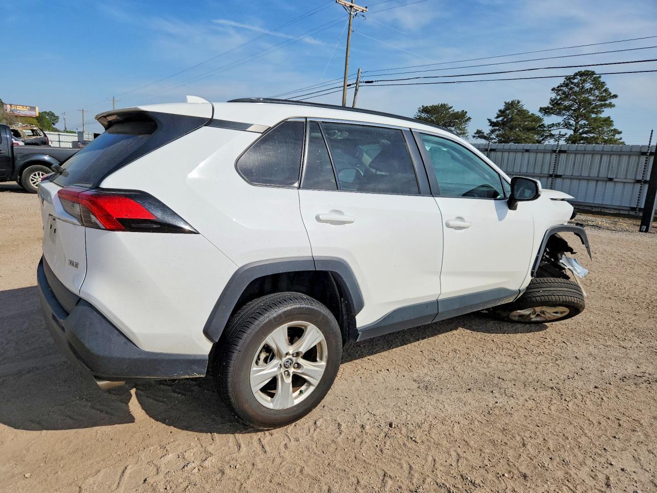 2021 Toyota Rav4 Xle - Фото 3