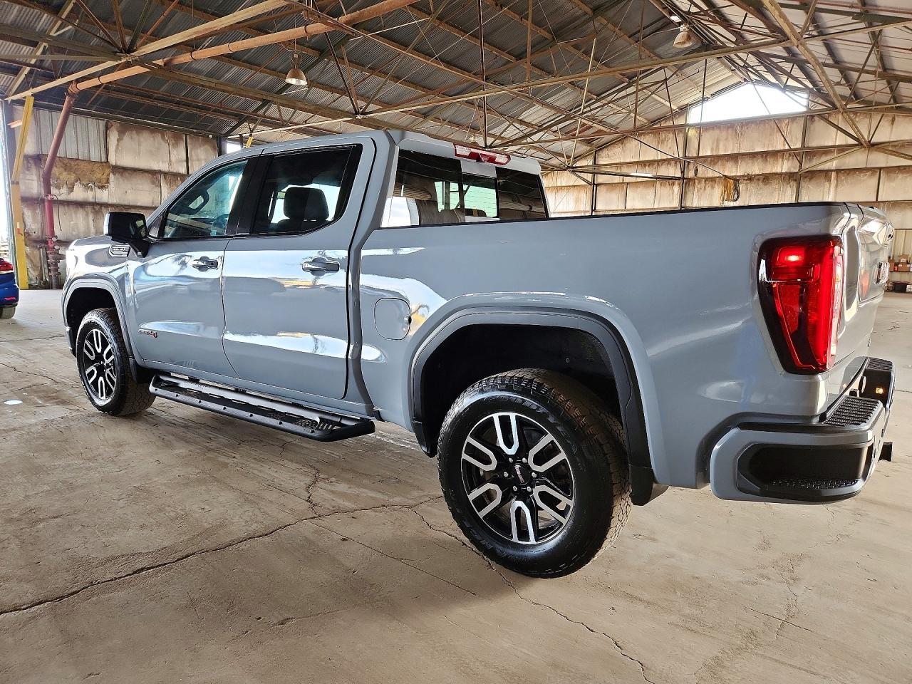 2024 GMC Sierra K1500 At4 - Фото 2