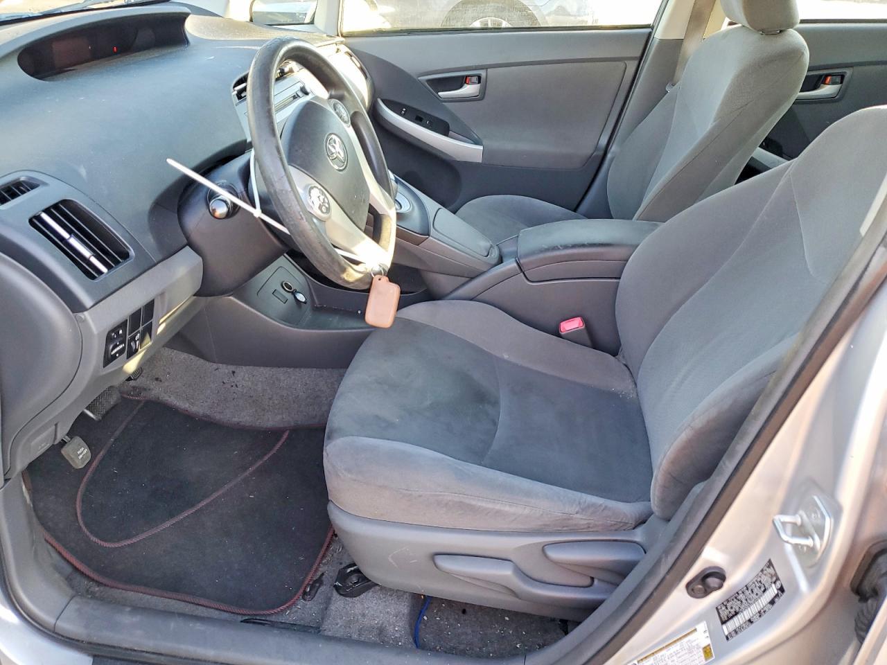 2011 Toyota Prius - Фото 7