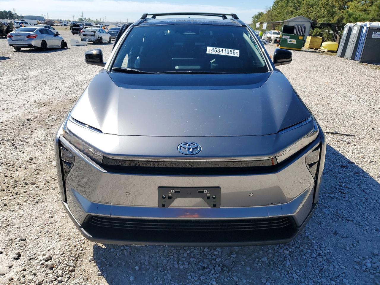 2026 Toyota Bz Xle Plus - Фото 5