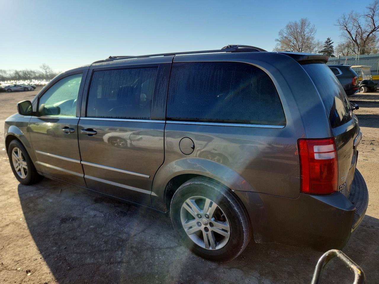 2010 Dodge Grand Caravan Sxt - Image 2