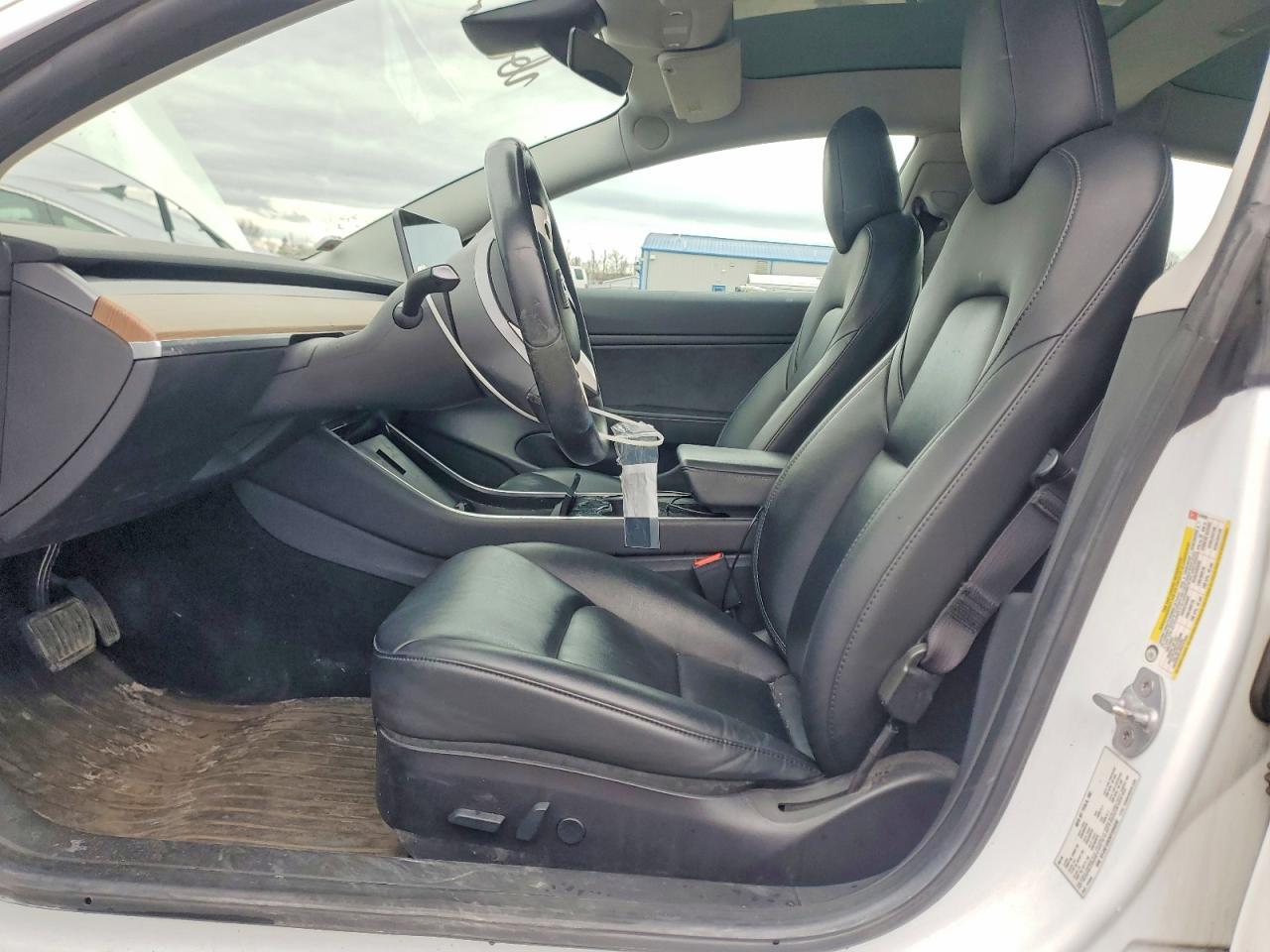 2019 Tesla Model 3 - Фото 7