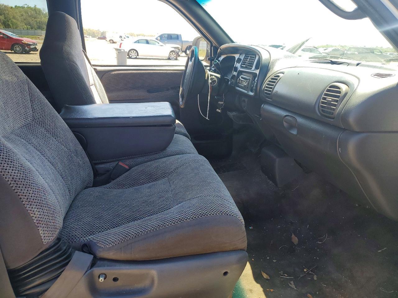 1998 Dodge Ram 1500 - Image 7