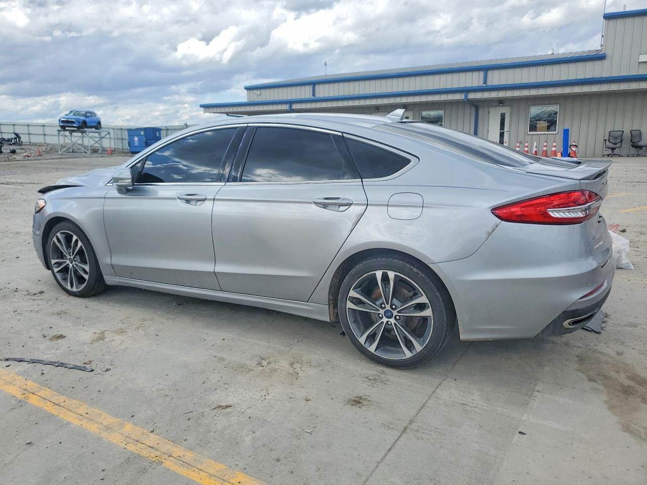 2020 Ford Fusion Titanium - Image 2