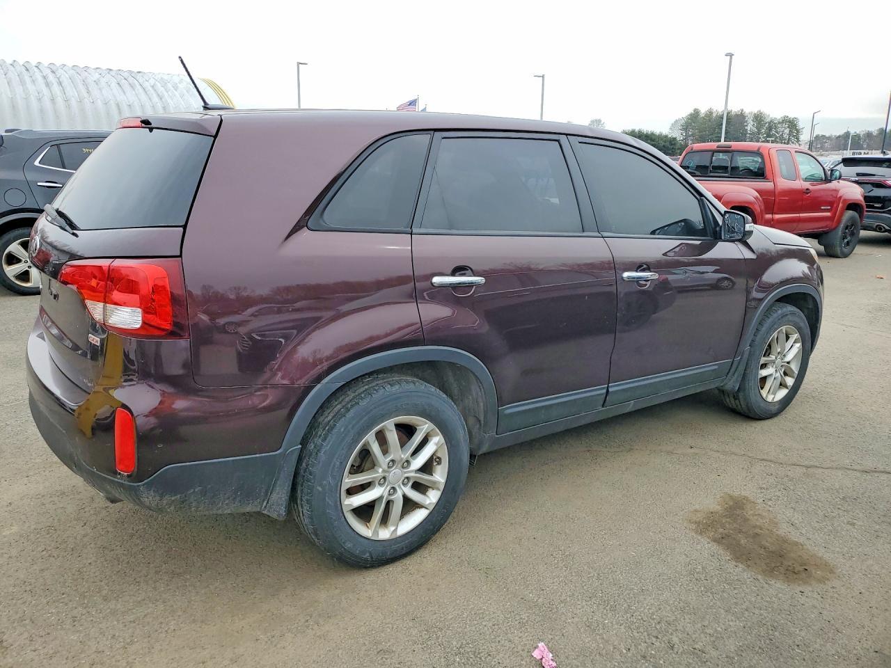 2015 Kia Sorento Lx - Image 3