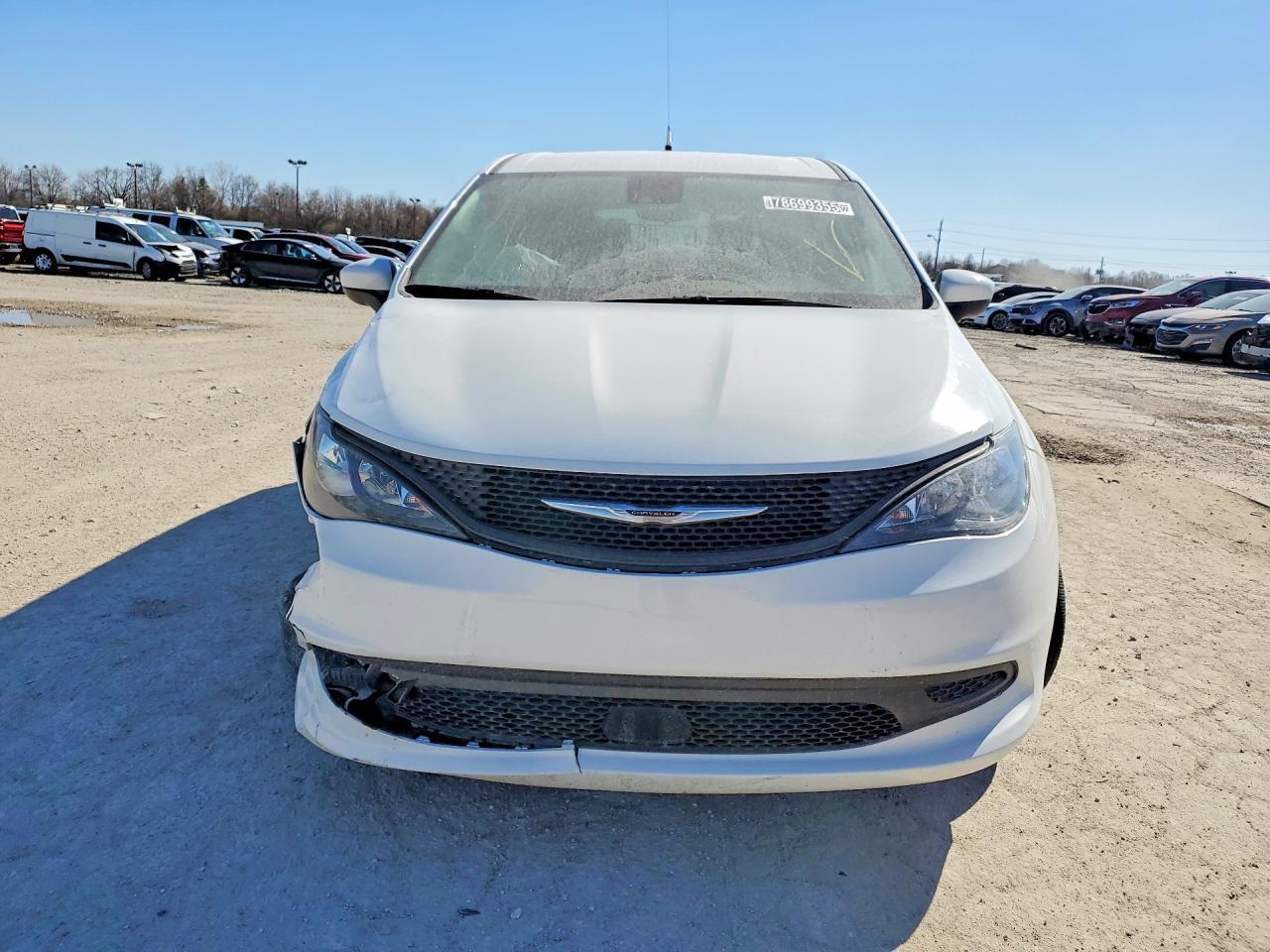 2023 Chrysler Voyager Lx - Image 5