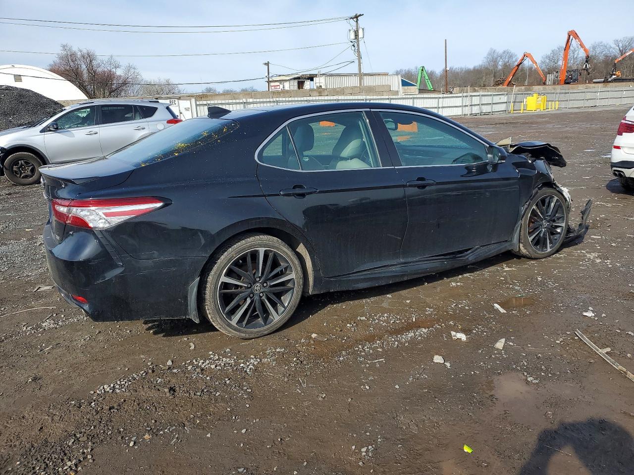 2020 Toyota Camry Xse - Image 3