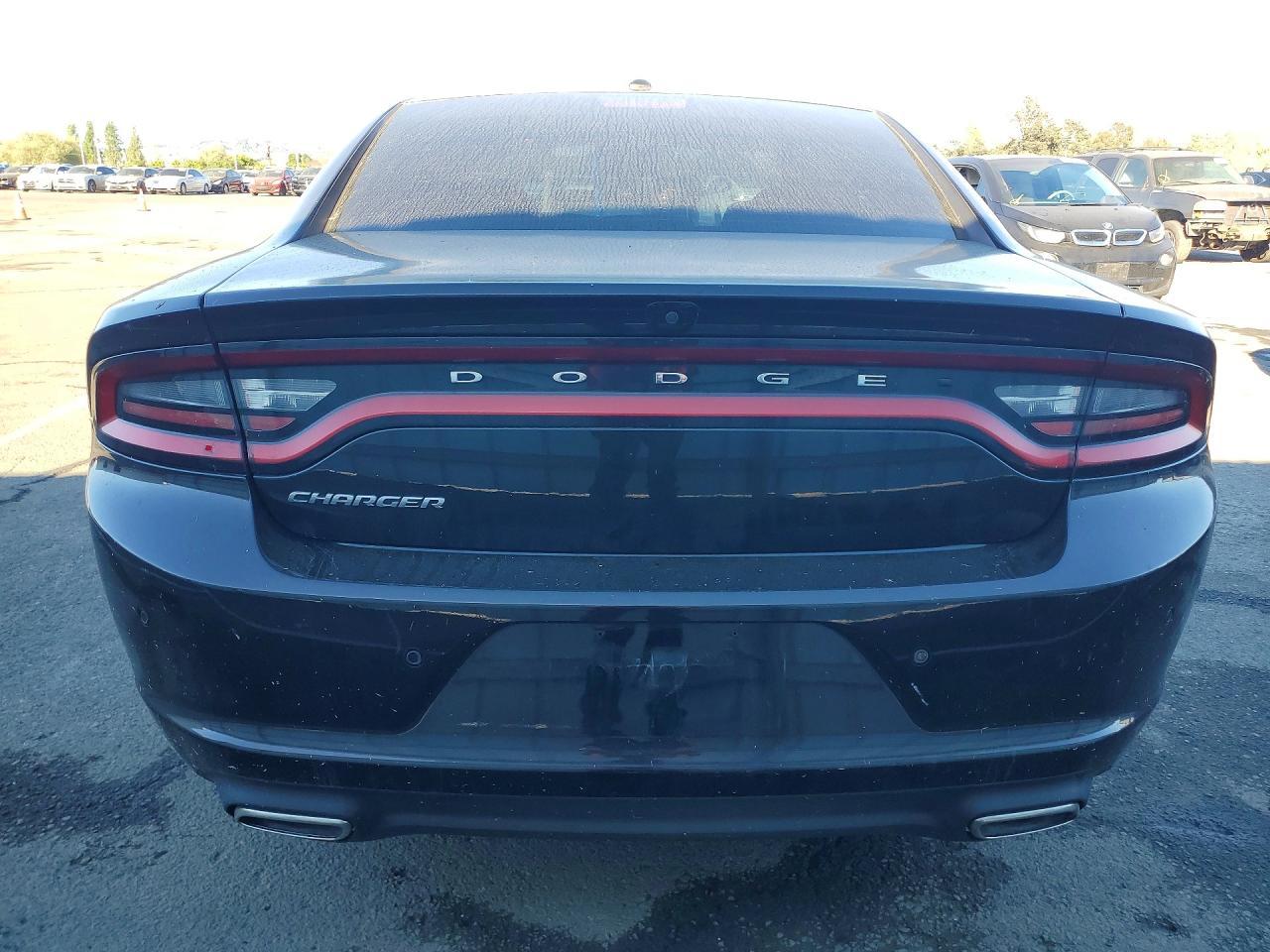 2022 Dodge Charger Sxt - Фото 6