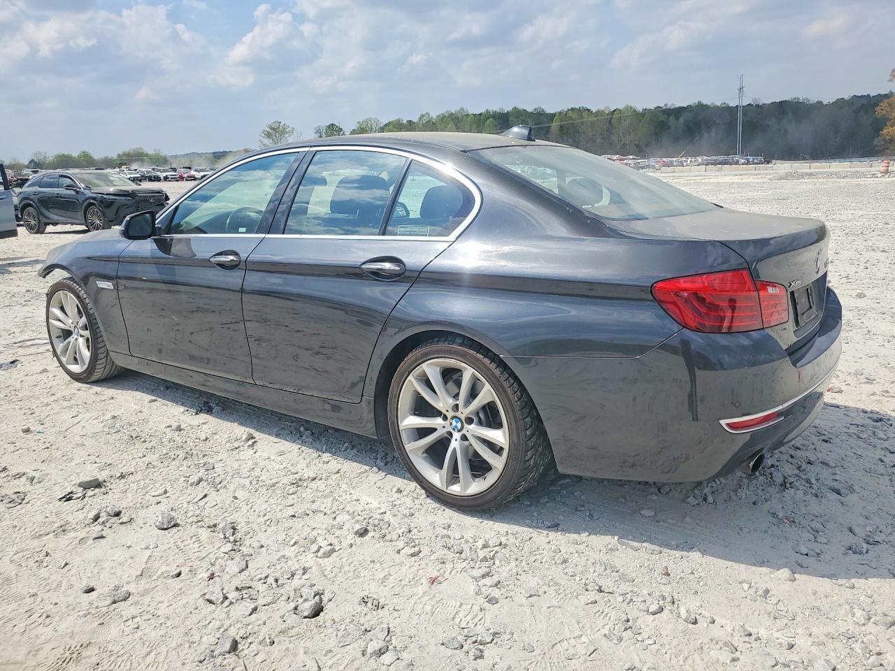 2015 BMW 535 Xi - Image 2