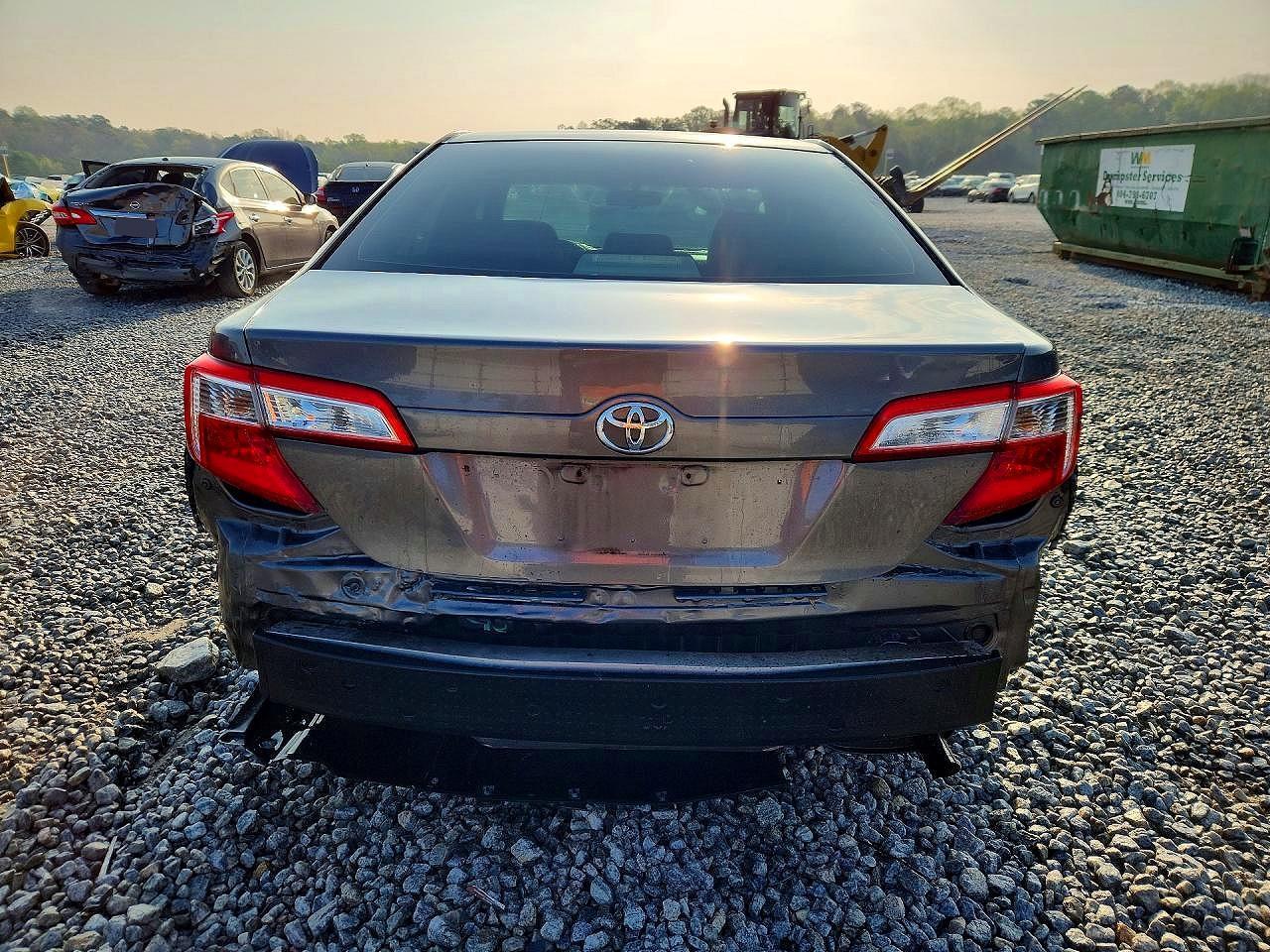 2013 Toyota Camry Le - Image 6