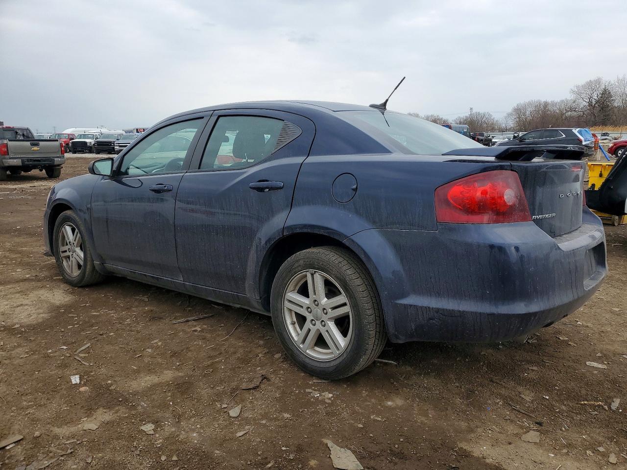 2013 Dodge Avenger Se - Фото 2