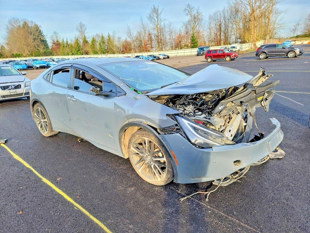 2023 Toyota Prius Le - Image 4