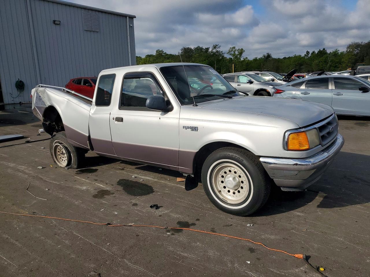 1996 Ford Ranger Super Cab - Image 4