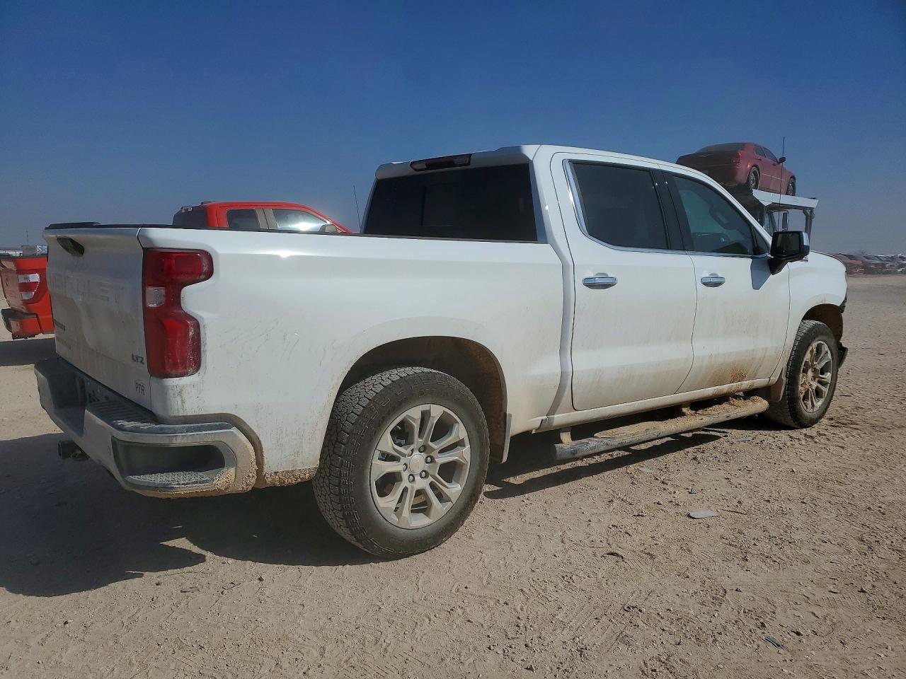 2026 Chevrolet Silverado K1500 Ltz - Image 3