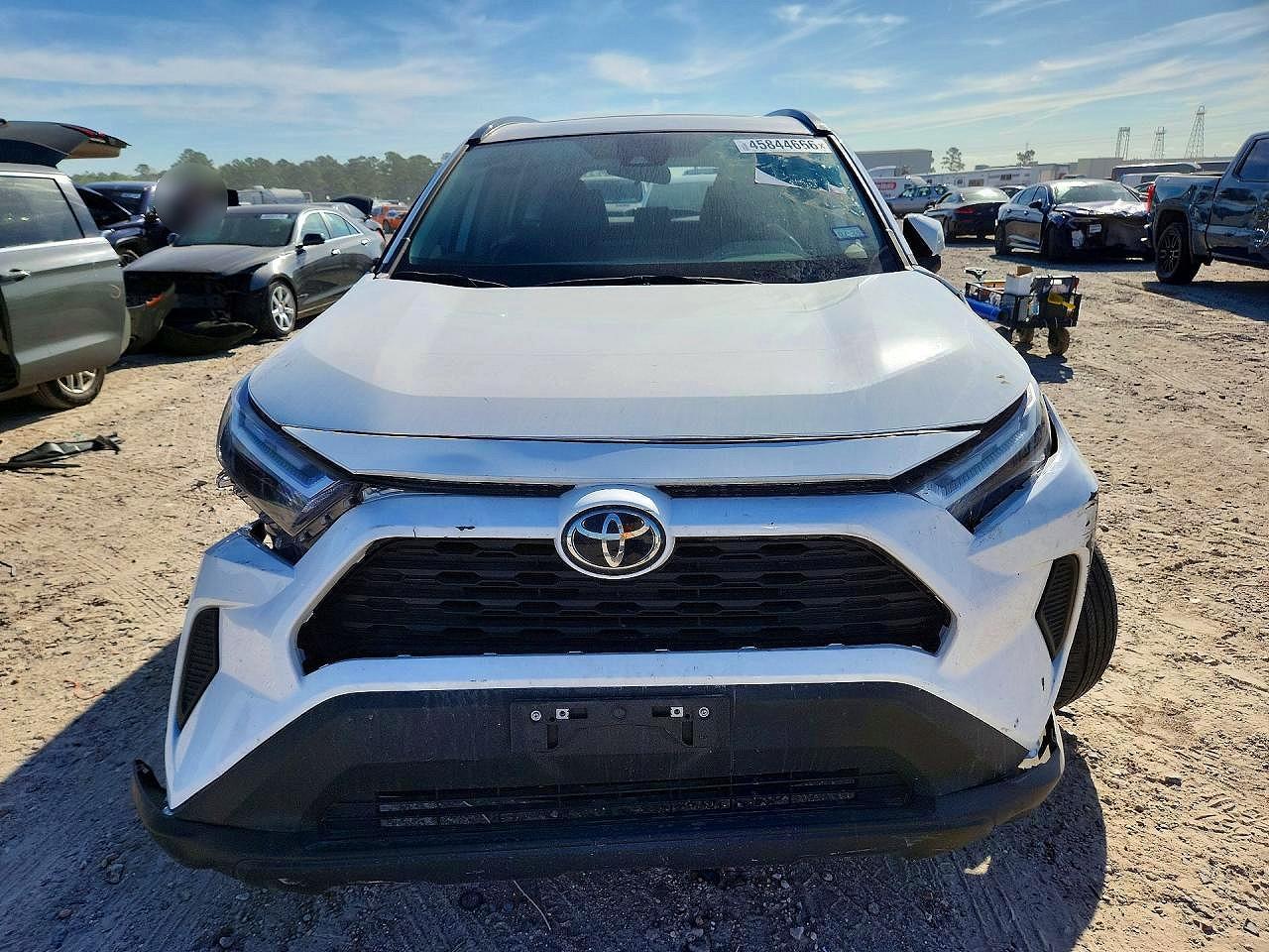 2022 Toyota Rav4 - Image 5