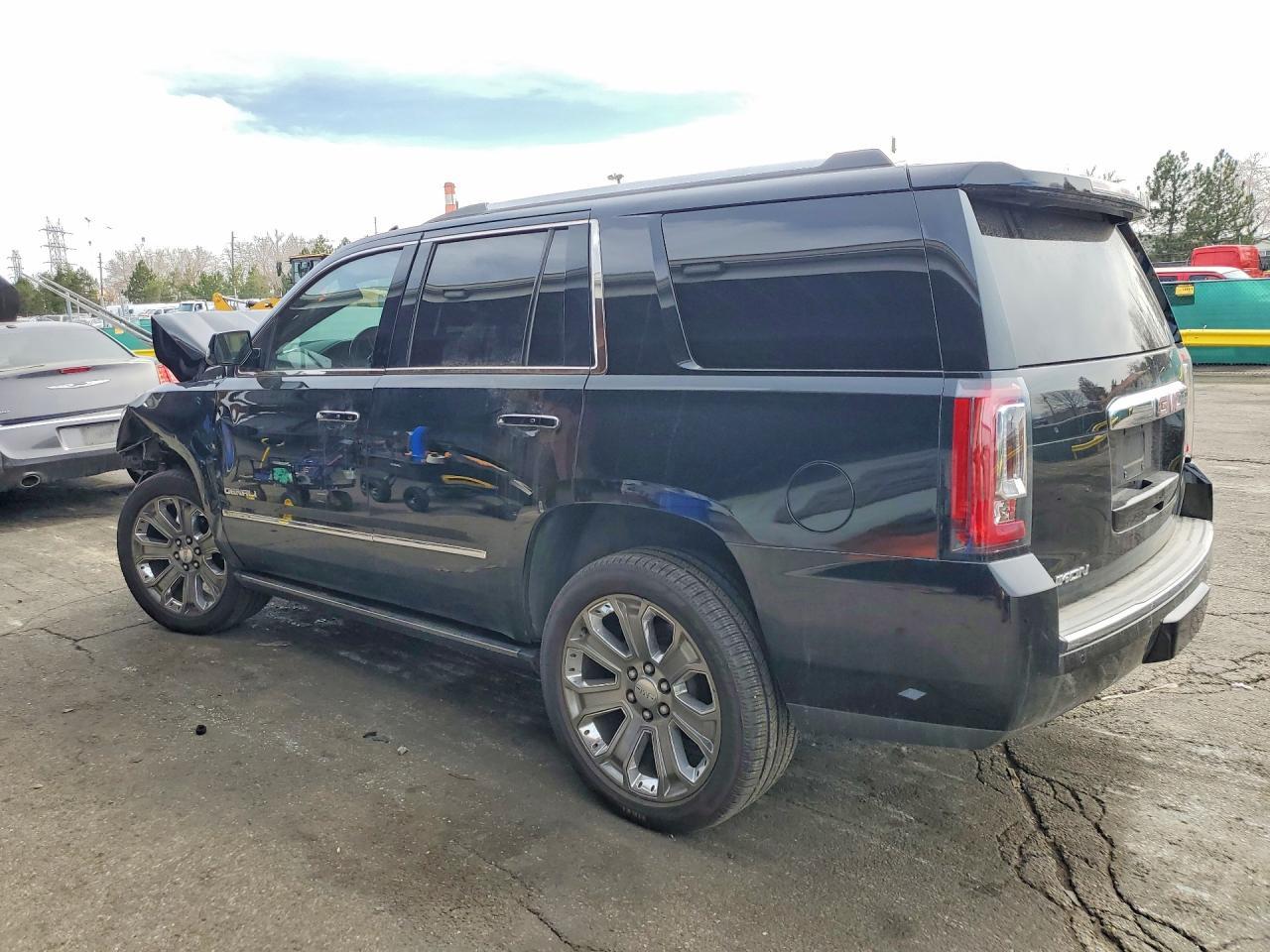 2016 GMC Yukon Denali - Image 2