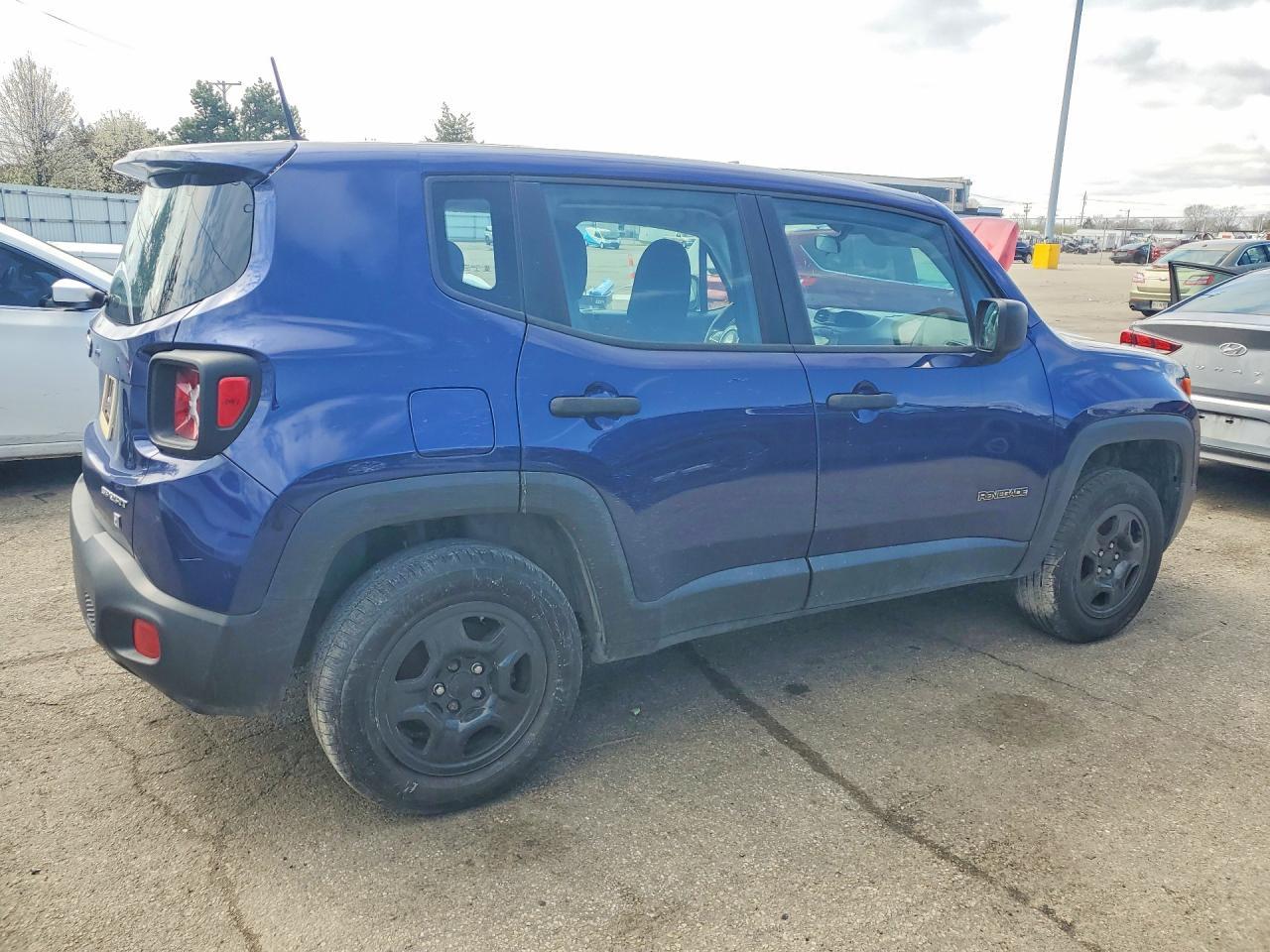 2017 Jeep Renegade Sport - Image 3