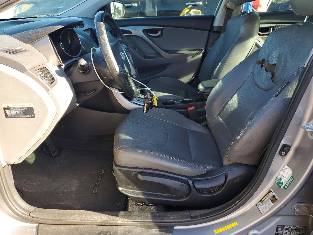 2012 Hyundai Elantra Limited - Image 7