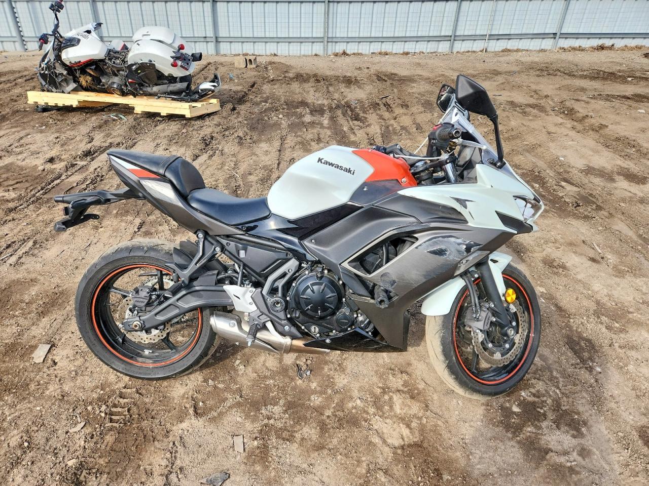 2023 Kawasaki Ex650