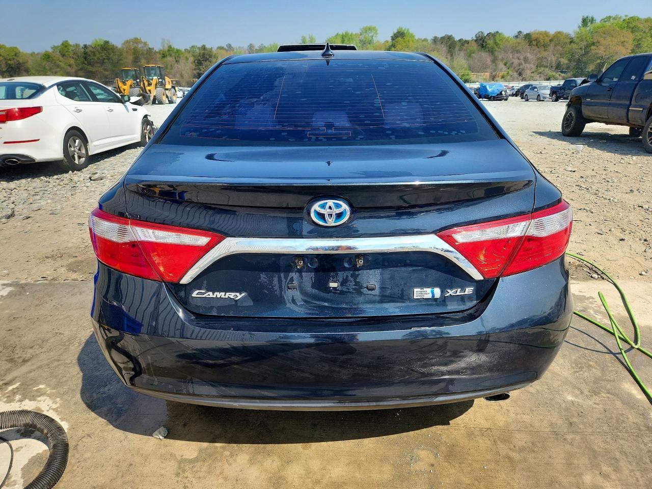 2017 Toyota Camry Hybrid Xle - Image 6