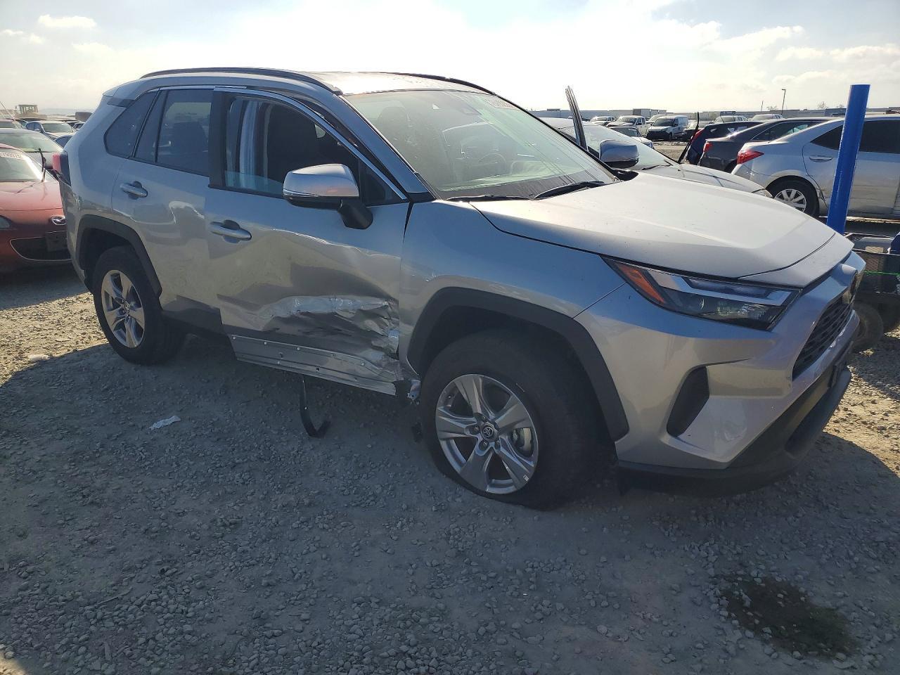 2025 Toyota Rav4 Xle - Фото 4
