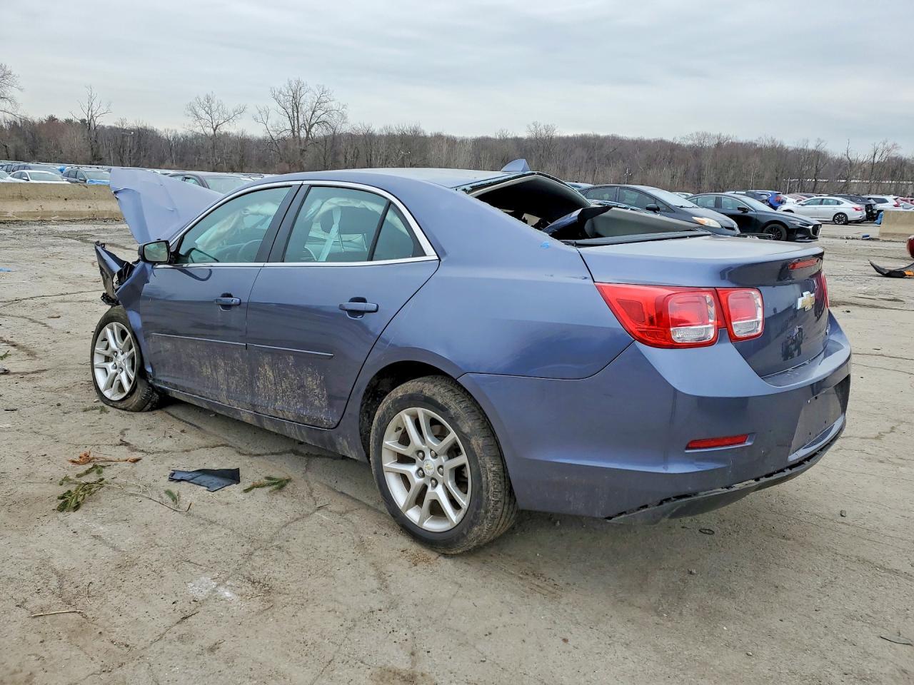 2014 Chevrolet Malibu 1Lt - Фото 2