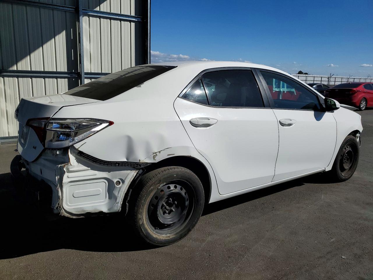 2016 Toyota Corolla Le - Фото 3