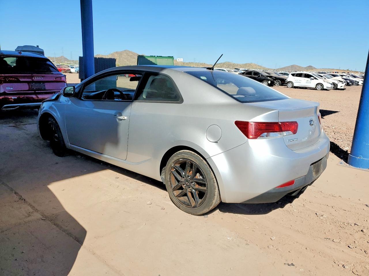 2010 Kia Forte Koup Sx - Фото 2