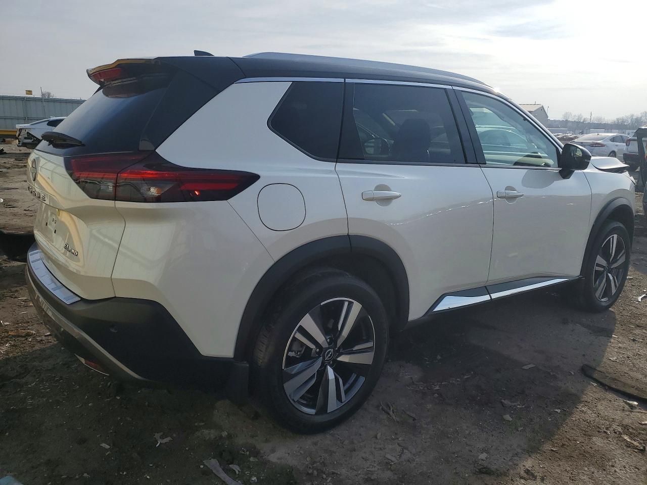 2023 Nissan Rogue Sl - Фото 3
