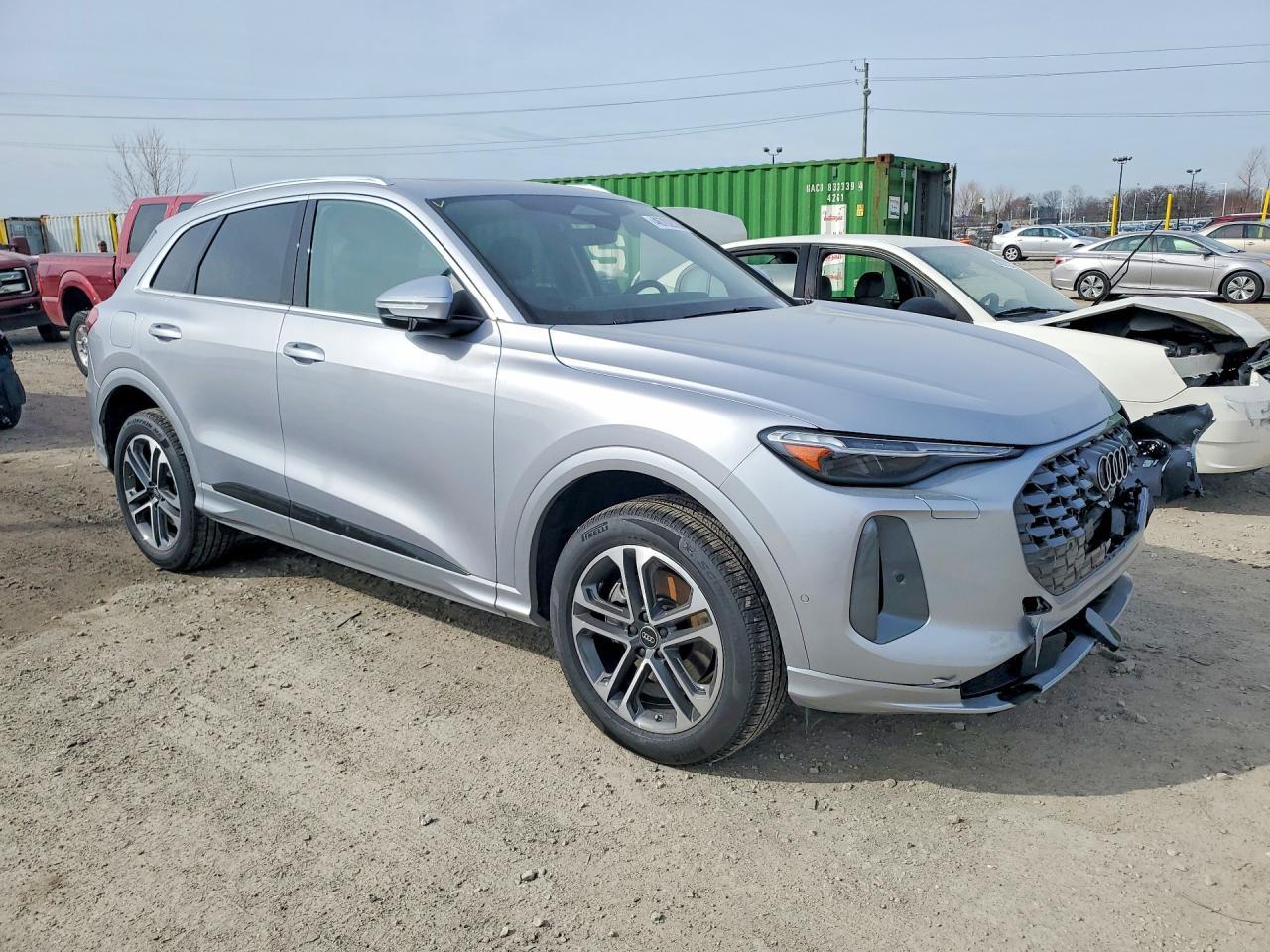 2025 Audi Q5 Premium Plus - Фото 4