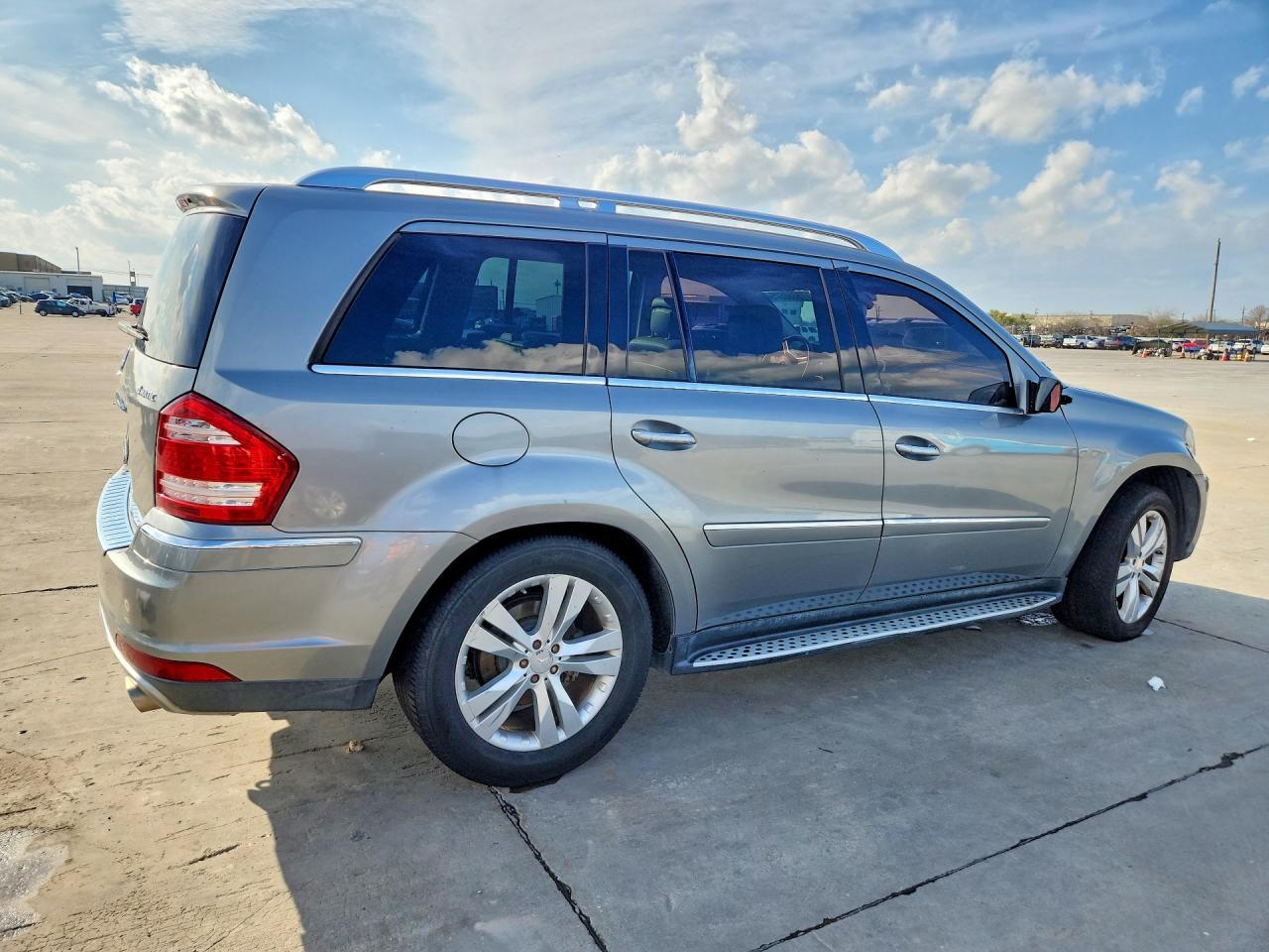 2010 Mercedes-Benz Gl 450 4Matic - Фото 3
