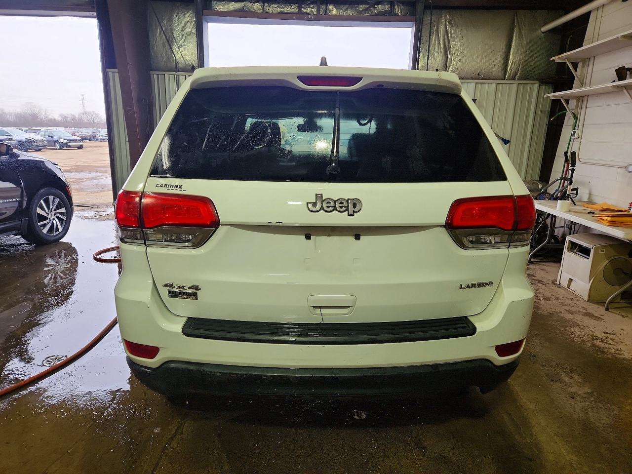 2015 Jeep Grand Cherokee Laredo - Image 6